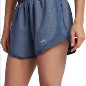 Nike Dri-Fit Size Large Blue Shorts